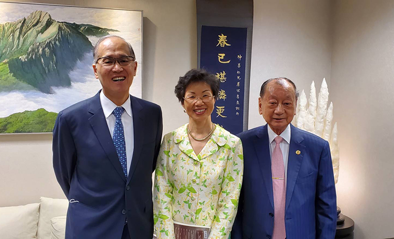 海基會董事長李大維先生與張小月女士來訪