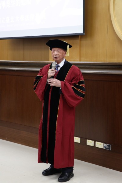本會張榮譽理事長參加國立臺北大學114學年度畢業典禮暨法律學院畢業典禮
