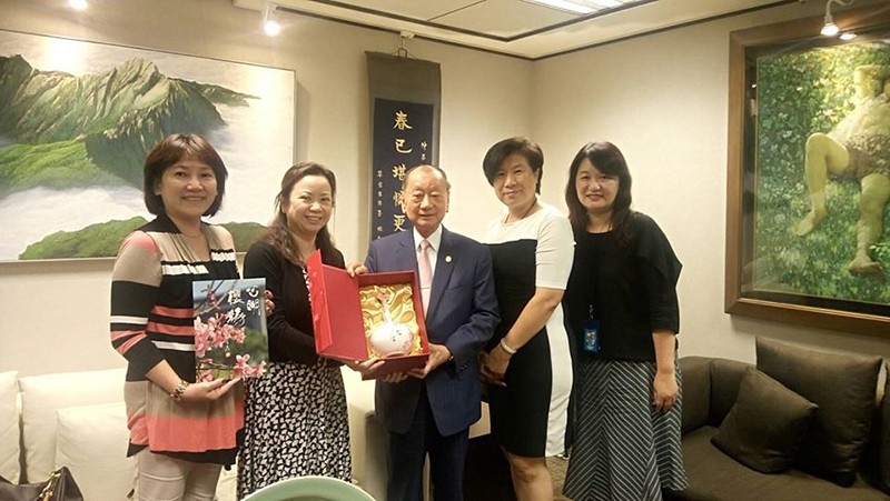 香港貿發局台灣辦事處潘慧心總經理一行三人來訪