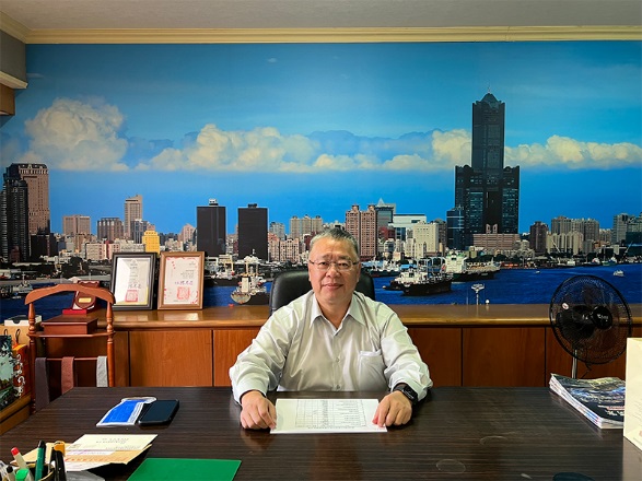 促進高雄商業交流發展的劉正光理事長